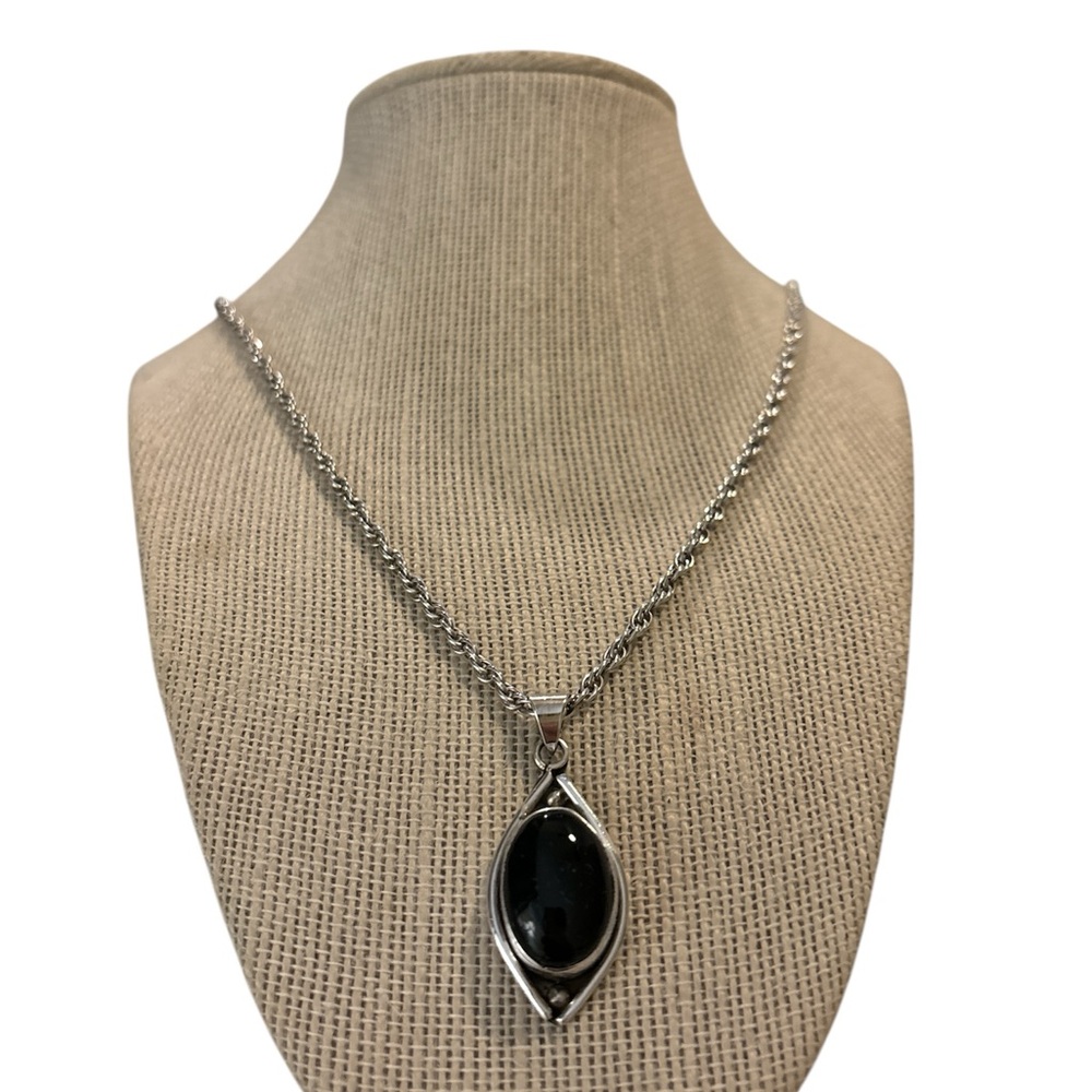 Vintage Taxco 925 Mexico black onyx stone pendant with sterling necklace